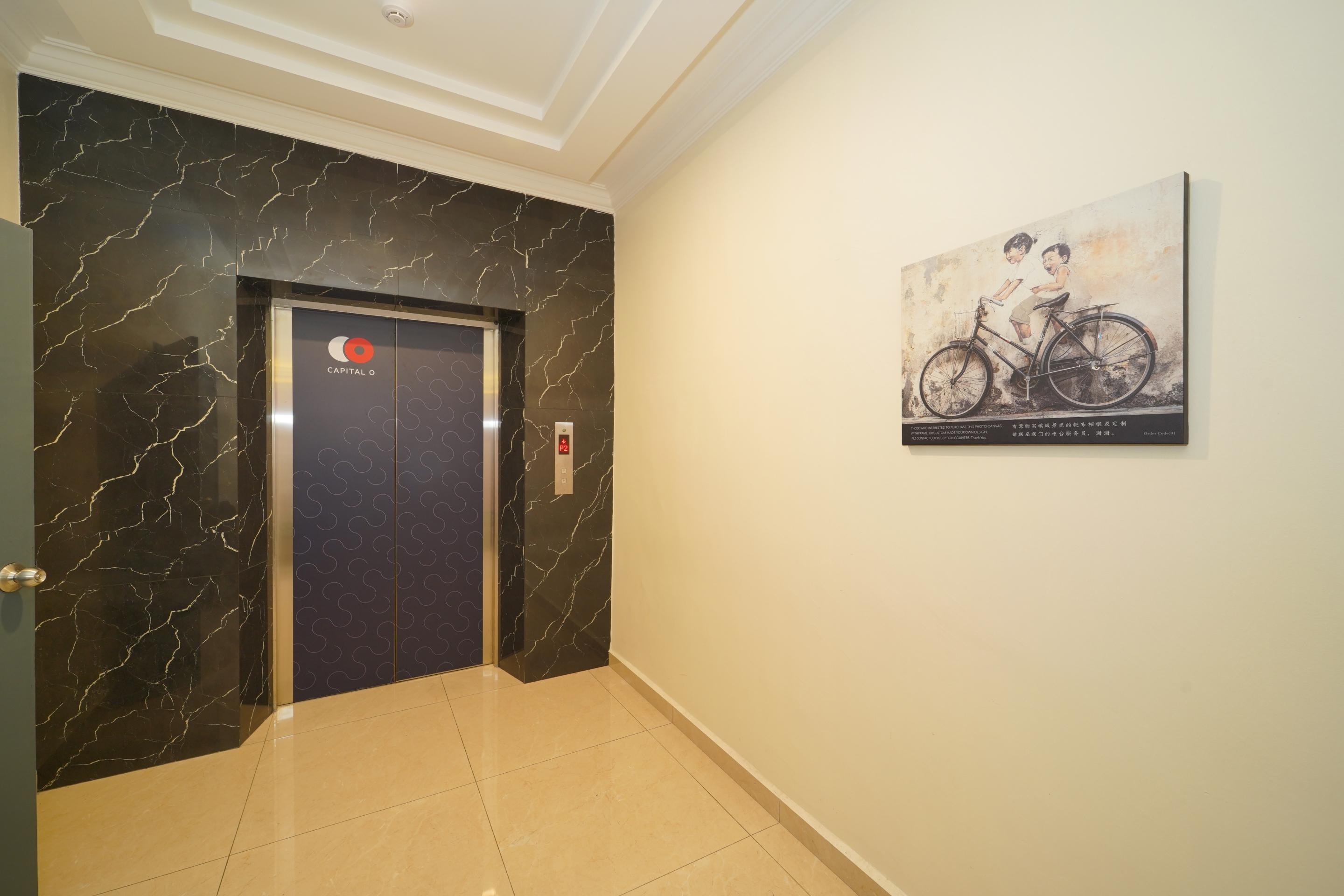 Avatel Jelutong Otel Gelugor Dış mekan fotoğraf